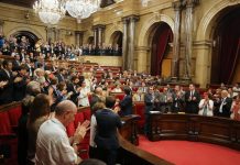 La cambra catalana al finalitzar el discurs de Carles Puigdemont