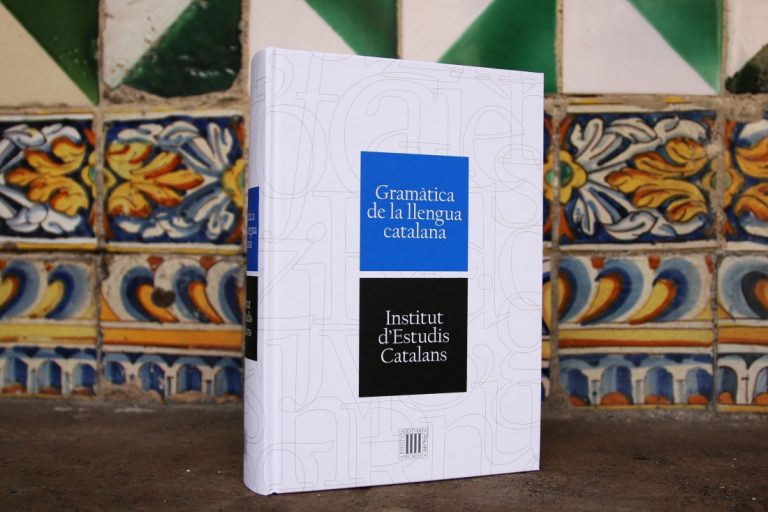 L’IEC publica la Gramàtica de la llengua catalana, la gramàtica normativa del segle XXI