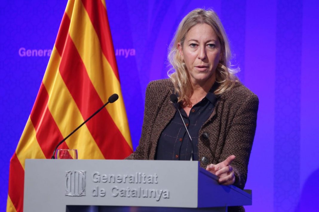 Neus Munté durant la roda de premsa (fotografia: Rubén Moreno) Neus Munté durant la roda de premsa (fotografia: Rubén Moreno)