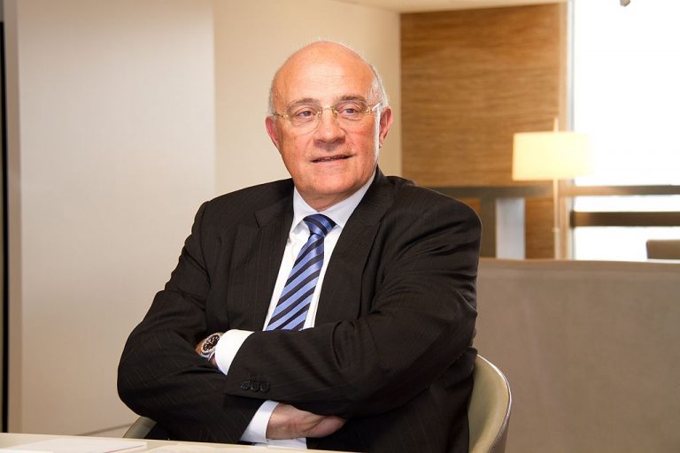 Josep Oliu entra en política?