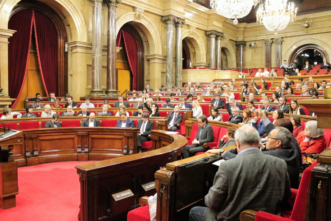 Un dels moments del ple del Parlament d'aquest dimecres | Parlament de Catalunya Un dels moments del ple del Parlament d'aquest dimecres | Parlament de Catalunya
