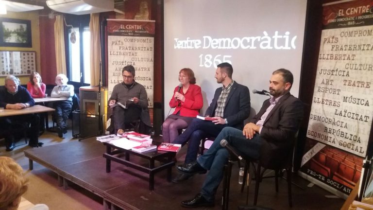 Moment de l'acte de presentació del llibre al Centre Democràtic i Progressista