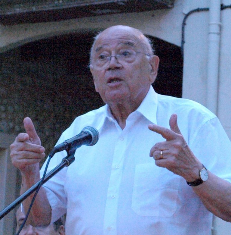 Narcís Oliveres