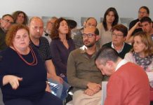 La consellera Ruth participant de l'assemblea de Més per Menorca | Més per Menorca