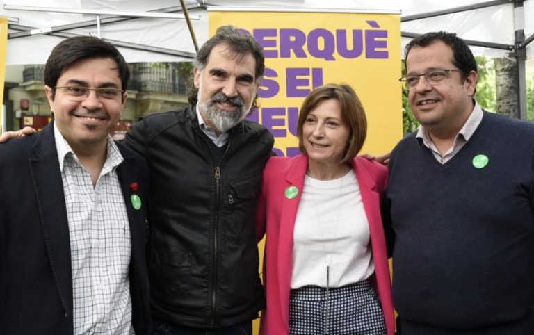 El Pacte Nacional pel Referèndum agafa embranzida