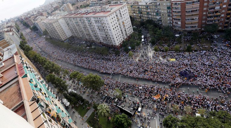 La Diada del Sí frega els 400.000 inscrits
