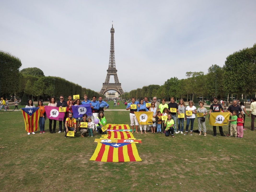 Concentració a París de l'ANC de França en motiu de la Diada Nacional | ANC Concentració a París de l'ANC de França en motiu de la Diada Nacional | ANC