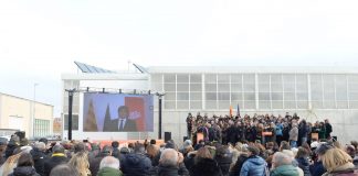 Moment de l'acte de presentació de la candidatura de Junts per Catalunya amb el President Puigdemont intervenint des de Brussel·les | Junts per Catalunya