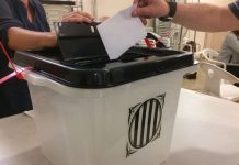 Urna utilitzada durant el referèndum d'autodeterminació del Primer d'octubre del 2017