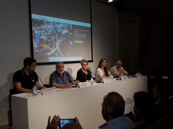 Roda de premsa de presentació de l'associació afectats1O.cat | Llorenç Prats
