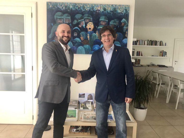 Jordi Graupera es reuneix amb Carles Puigdemont i proposa una consulta a les bases de La Crida sobre la participació a les Primàries