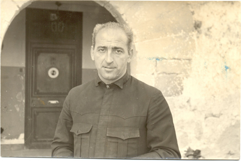 Entre la gent i l’amor a la pàtria, Mn. Dalmau