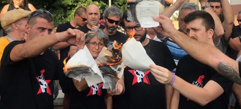 Els «9 de Lledoners» encausats per la Generalitat per la protesta contra el trasllat dels presos
