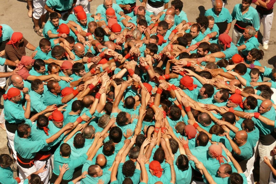 els-valors-socials-del-fet-casteller-solidaritat-cohesio-i-integracio