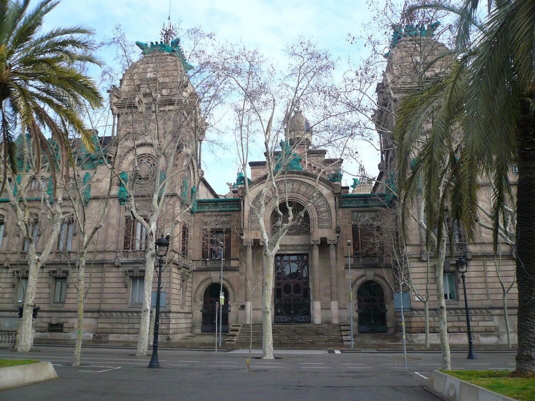 1200px-Palau_de_Justícia