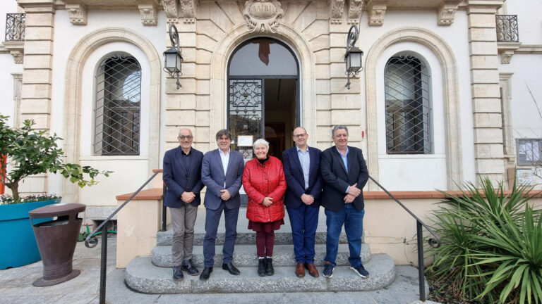 Puigdemont es reuneix amb empresaris que usen la IDR