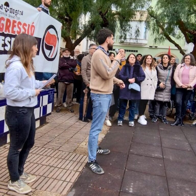 Acció Cultural del País Valencià dona suport a la Cosa Nostra davant les agressions feixistes