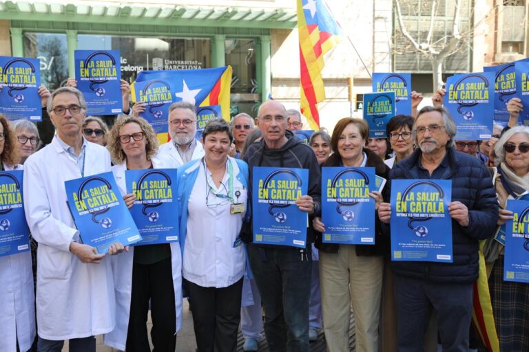 L’ANC s’activa per combatre la vulneració dels drets lingüístics a la salut